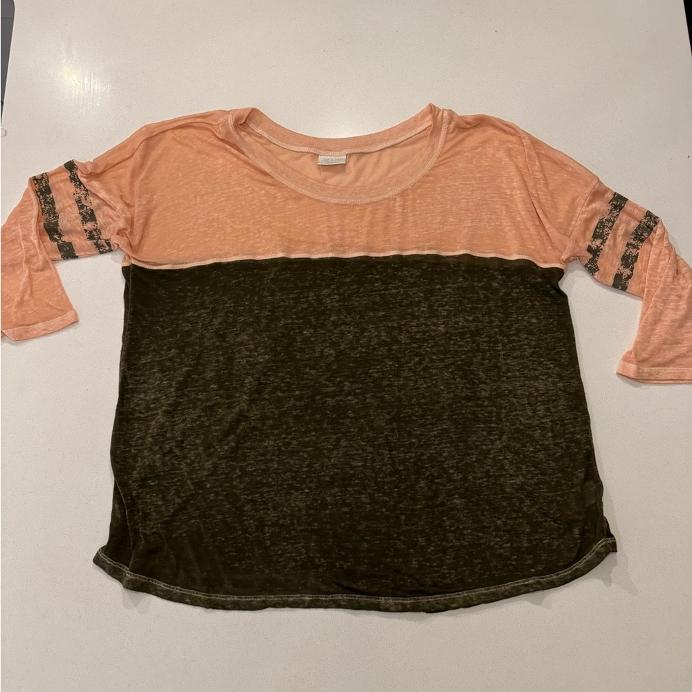 Abound burn out 3/4 sleeve shirt in peach and army green